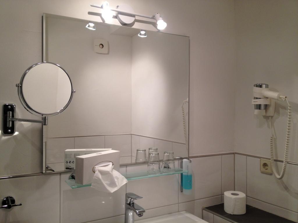 Brutsches Rebstock Hotel Laufenburg Room photo